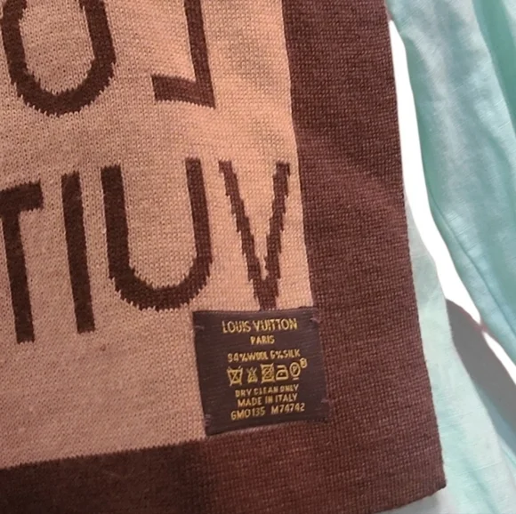 🏅Luxurious LOUIS VUITTON WOOL & SILK SCARF - Picture 7 of 10